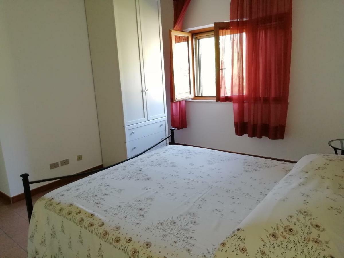 La Lanterna Di Lanfo Apartment Assisi Bagian luar foto