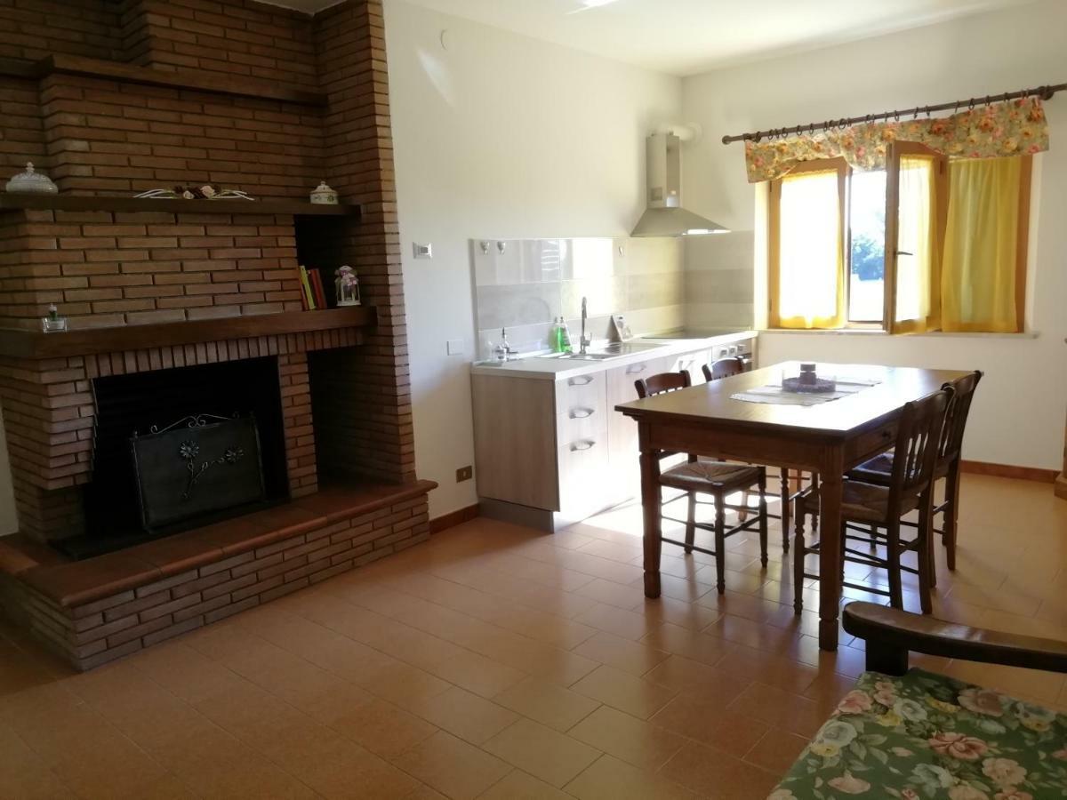 La Lanterna Di Lanfo Apartment Assisi Bagian luar foto